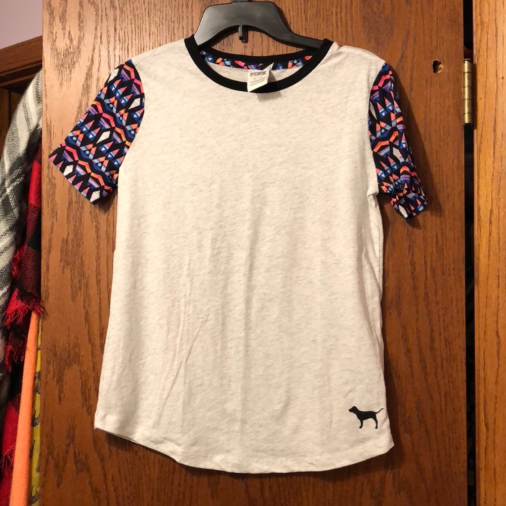 Victoria’s Secret PINK tee